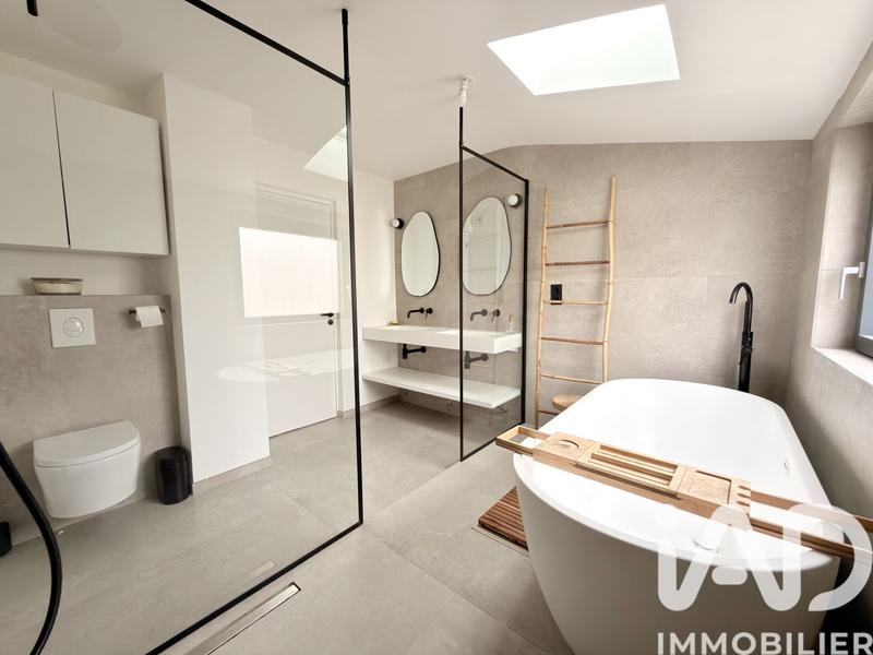 Maison - 134 m² - 7 pièces