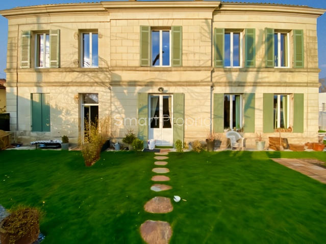 Maison de village - 210 m² - 5 pièces