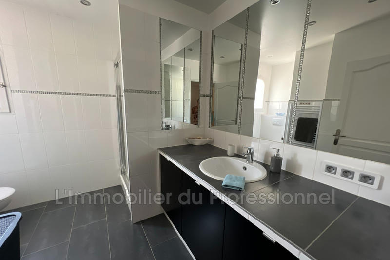Maison - 175 m² - 6 pièces