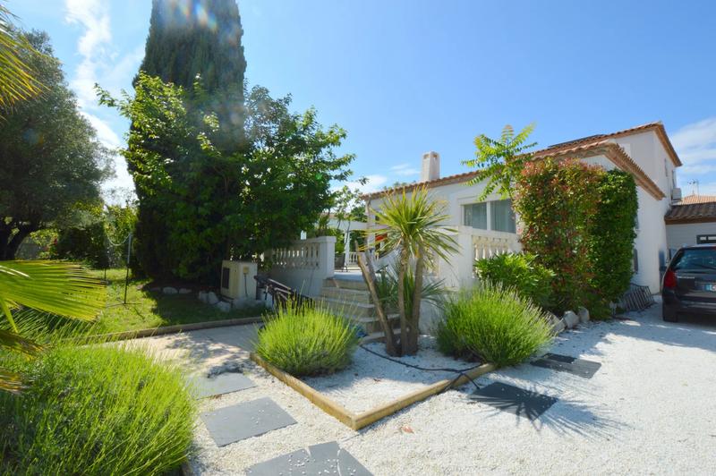 Maison - 182 m² - 7 pièces