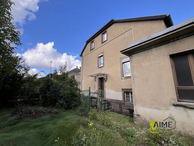 Maison - 207 m² - 10 pièces