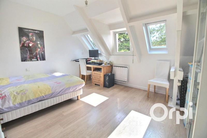 Maison - 137 m² - 6 pièces