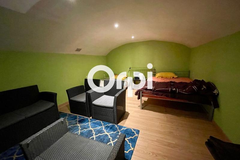 Maison - 185 m² - 8 pièces