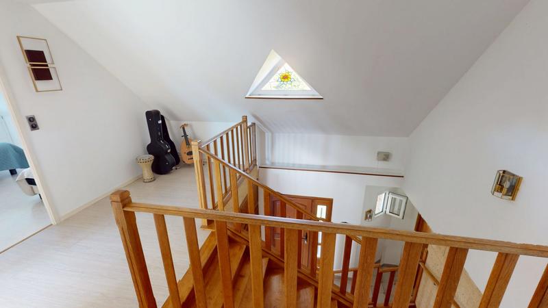 Maison - 180 m² - 6 pièces