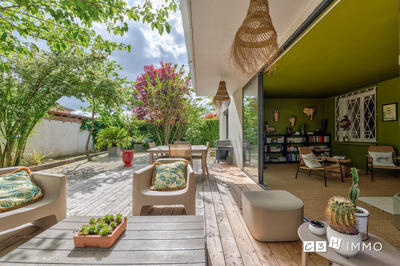 Maison - 196 m² - 5 pièces