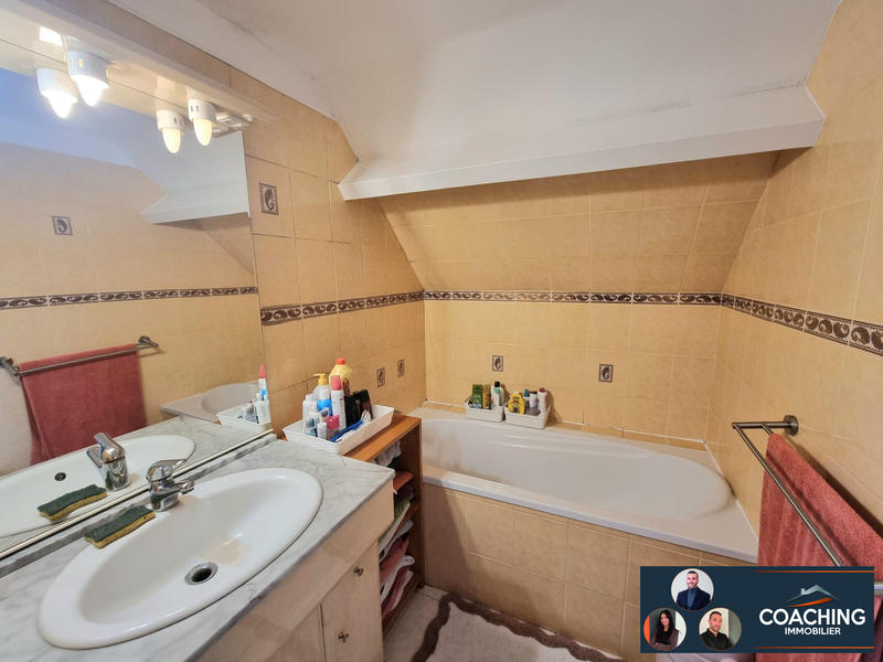 Maison - 146 m² - 8 pièces