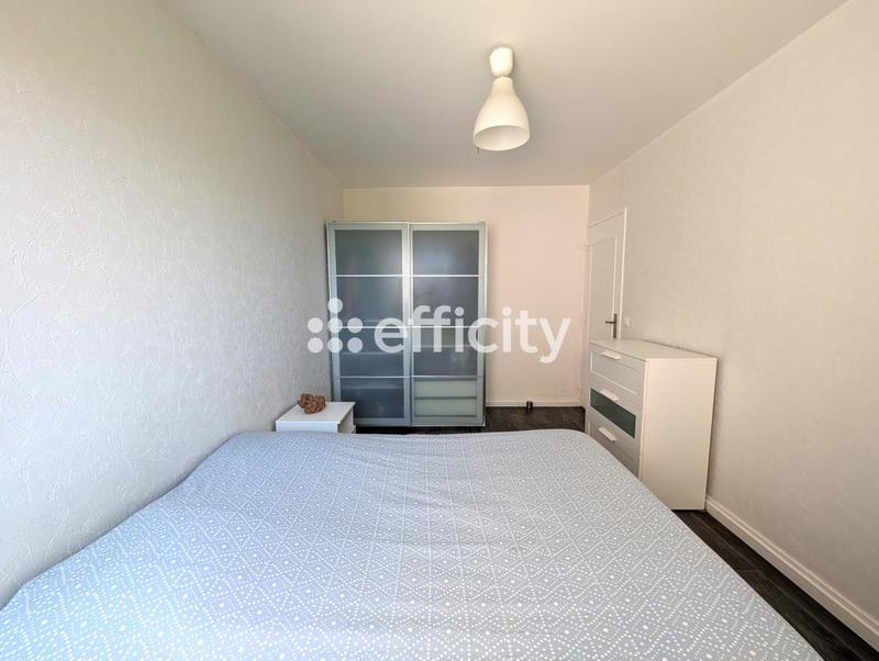 Appartement - 90 m² - 4 pièces