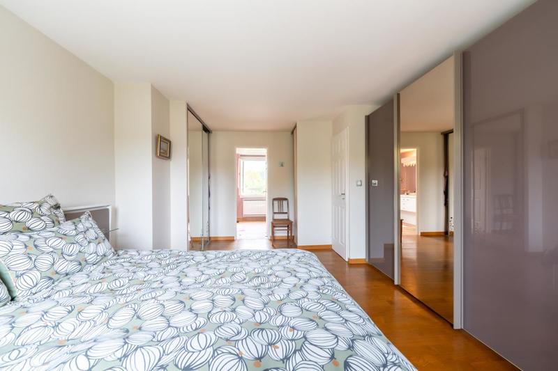 Maison - 200 m² - 9 pièces