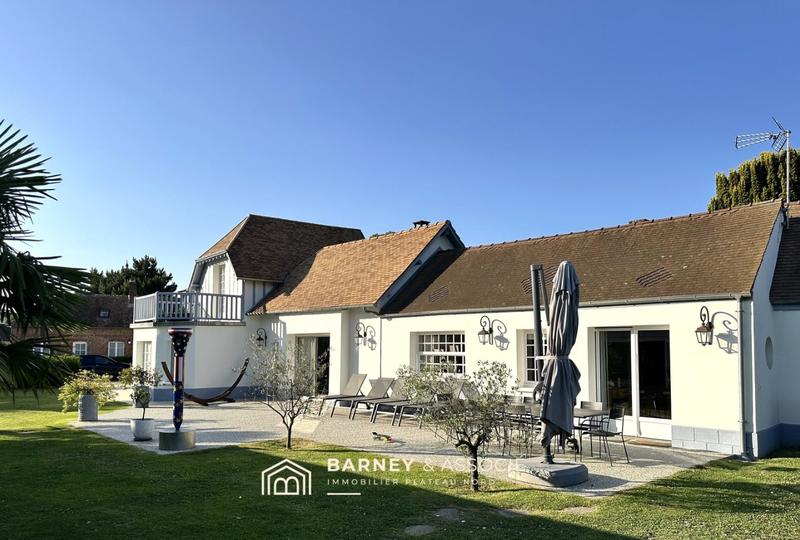 Maison - 350 m² - 8 pièces