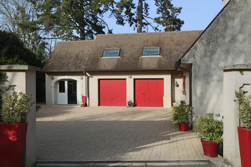 Maison traditionnelle - 198 m² - 5 pièces