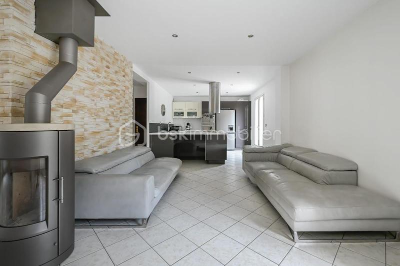 Maison - 146 m² - 7 pièces