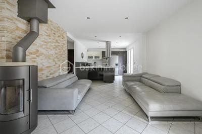 Maison - 146 m² - 7 pièces