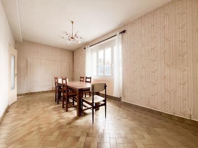 Maison - 104 m² - 6 pièces