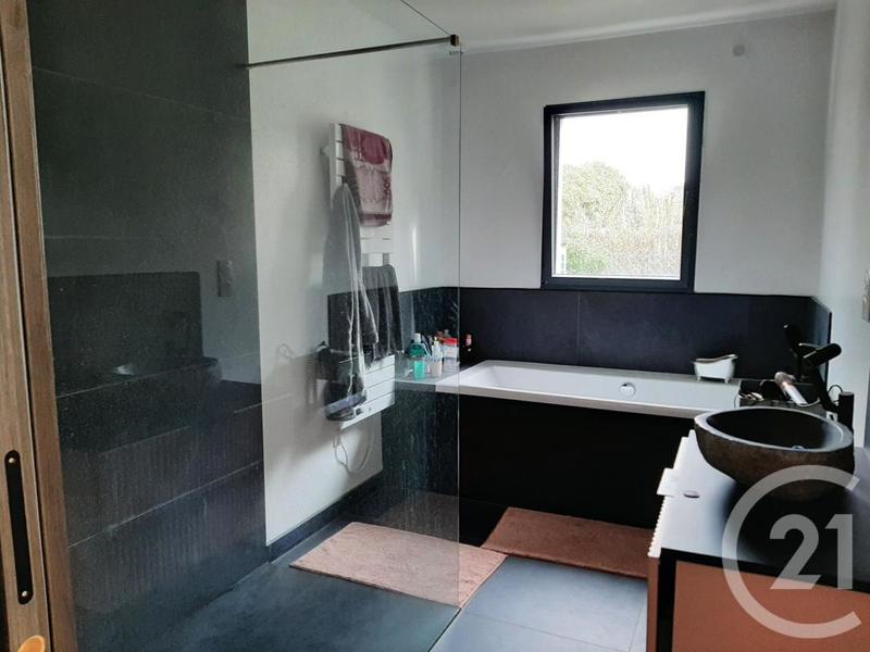 Villa - 145 m² - 5 pièces