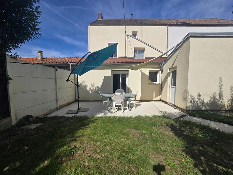 Maison - 160 m² - 11 pièces