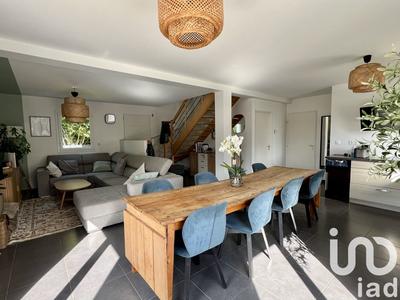 Maison - 104 m² - 5 pièces