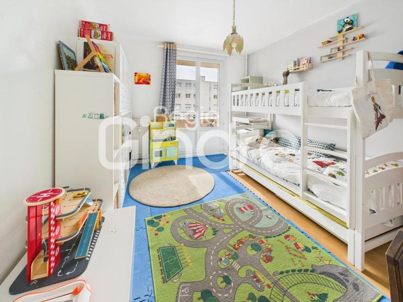 Appartement - 85 m² - 4 pièces