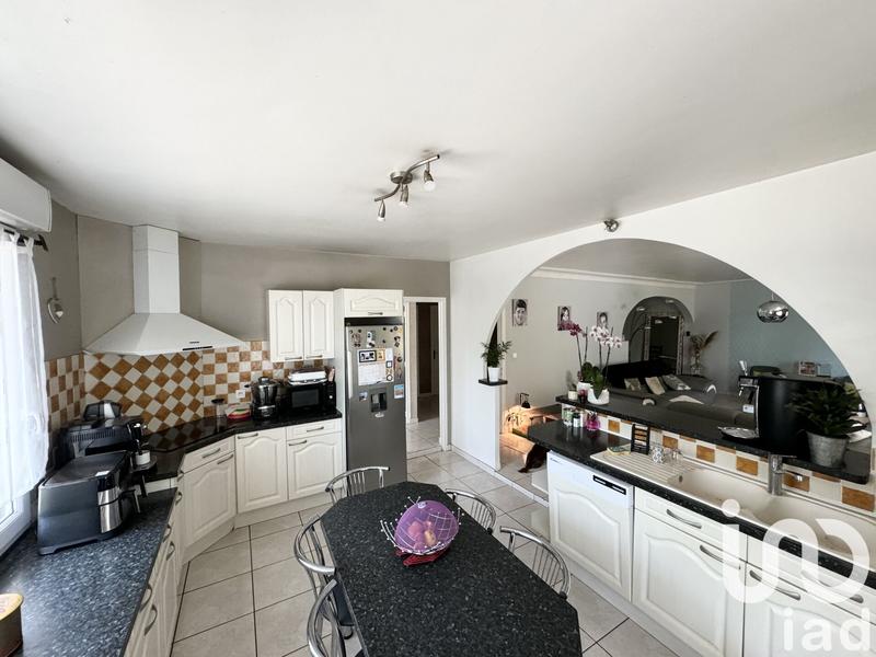 Maison - 182 m² - 7 pièces