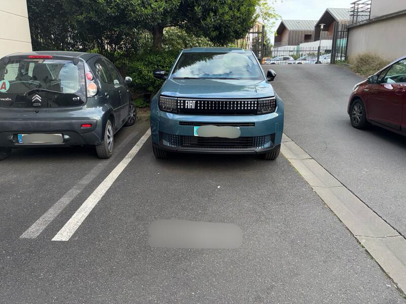 Parking / Garage - 12 m²