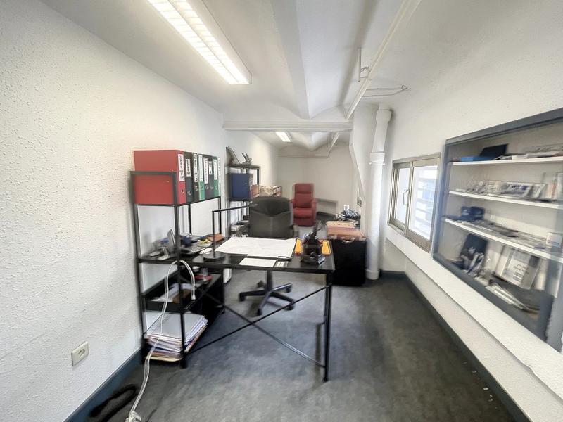 Local commercial - 195 m² - 5 pièces