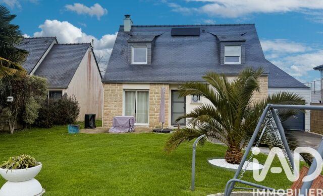 Maison - 95 m² - 5 pièces