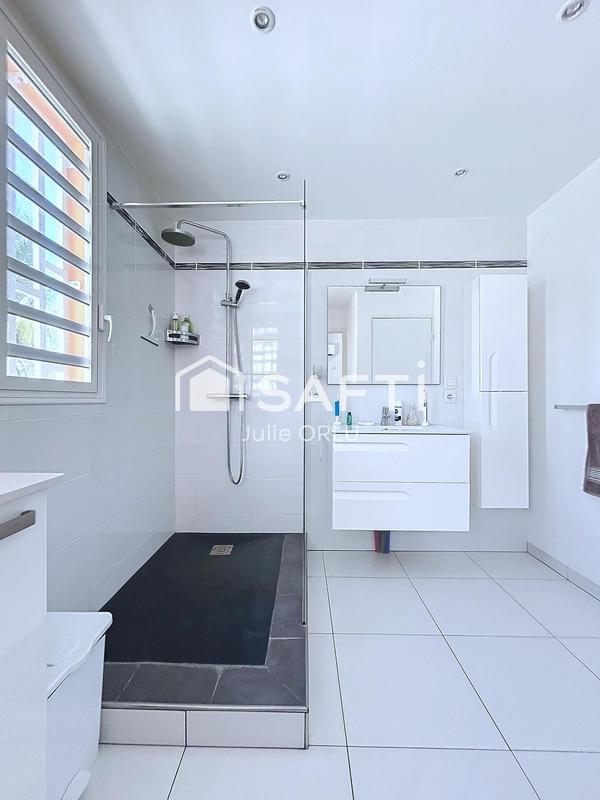 Maison - 160 m² - 7 pièces