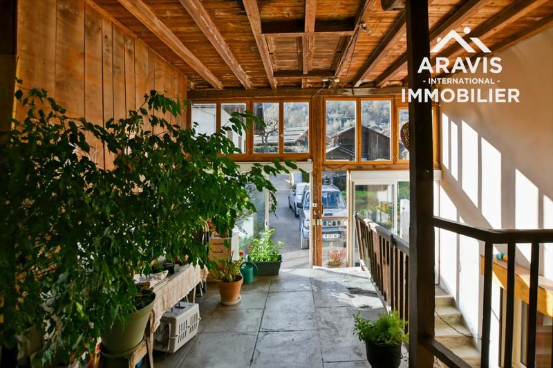 Maison - 132 m² - 9 pièces