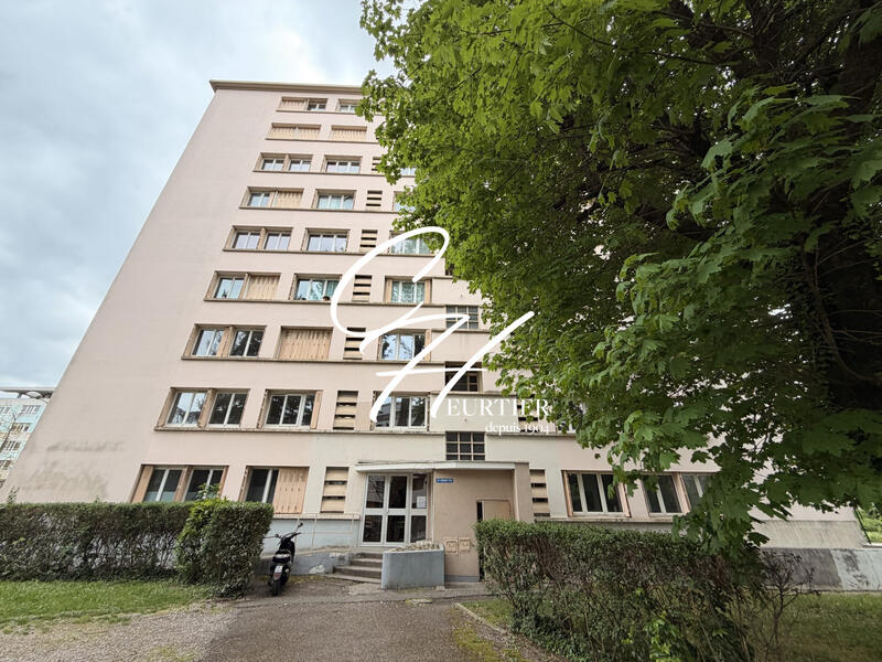 Appartement - 67 m² - 4 pièces