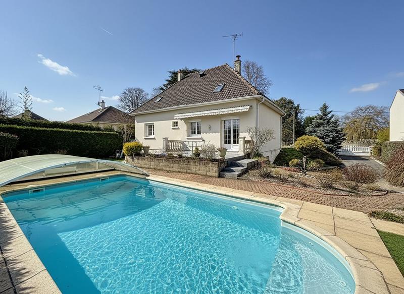 Maison - 128 m² - 6 pièces