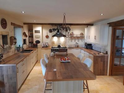 Maison de village - 232 m² - 8 pièces