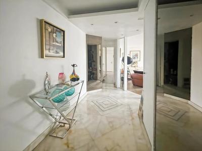 Appartement - 136 m² - 5 pièces