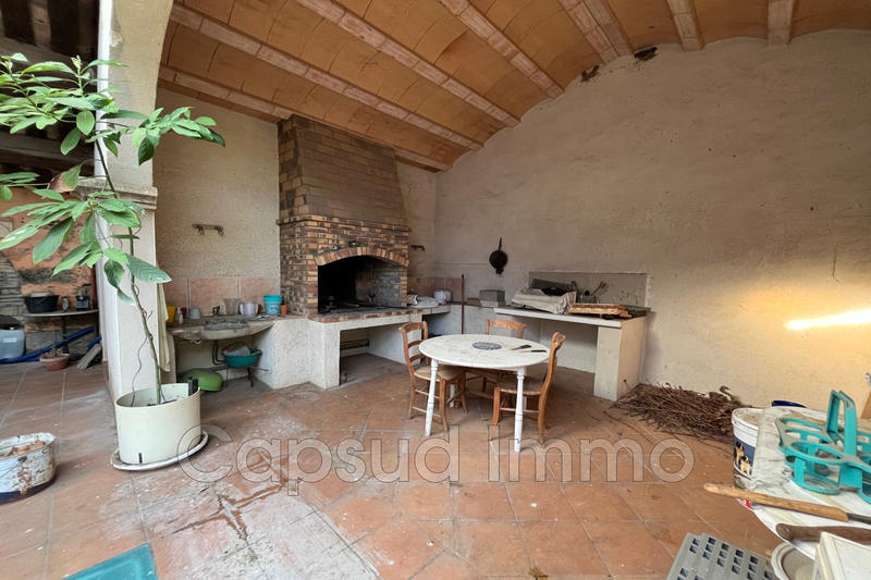 Propriété - 290 m² - 9 pièces