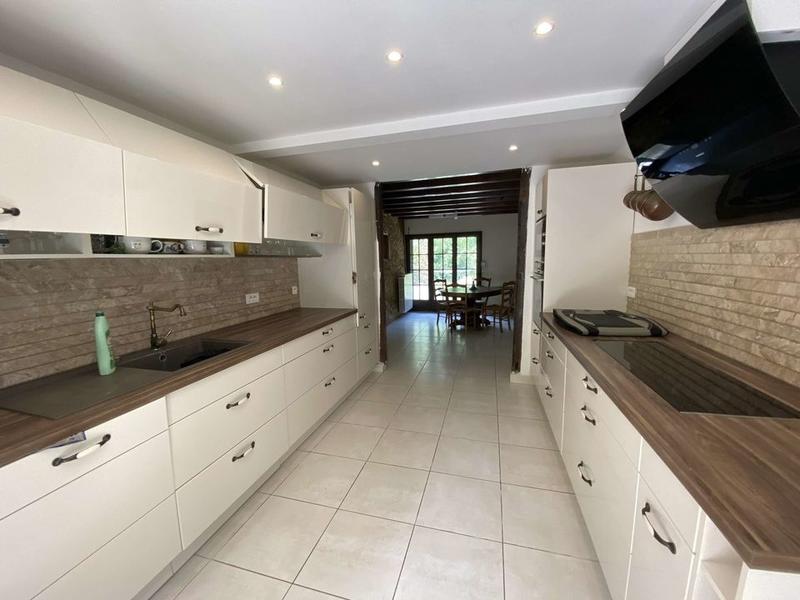 Maison - 188 m² - 7 pièces