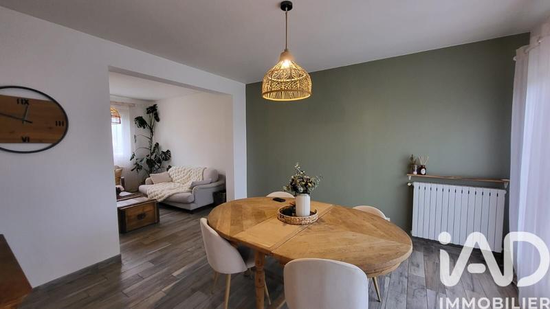 Maison - 99 m² - 5 pièces