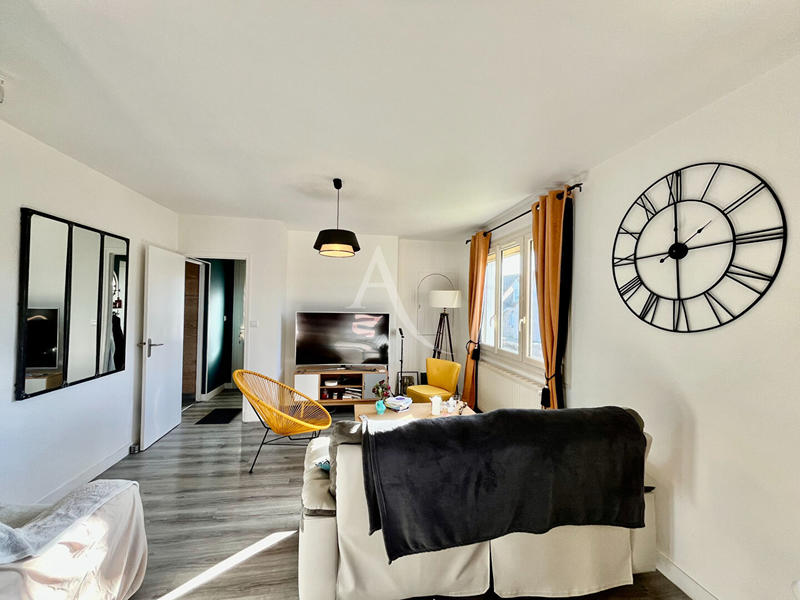 Maison - 83 m² - 4 pièces