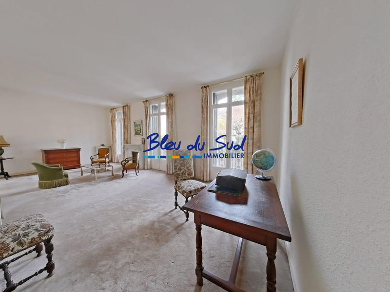 Maison - 196 m² - 10 pièces