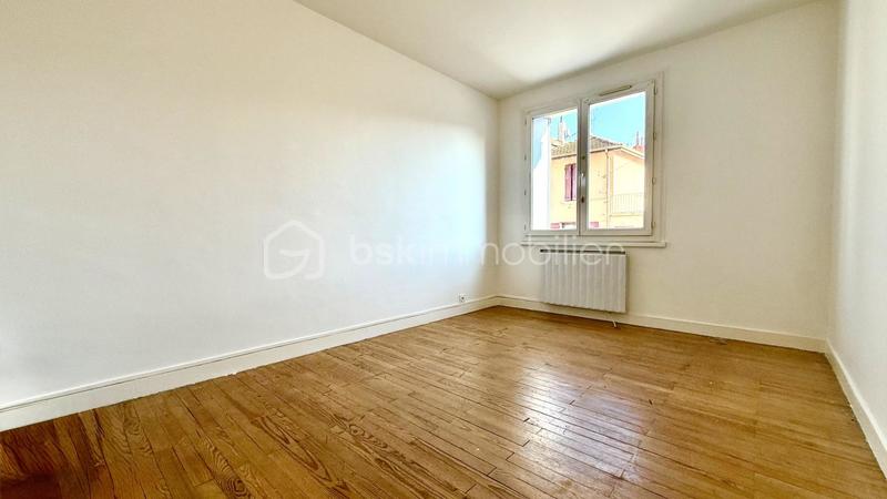 Appartement - 79 m² - 5 pièces