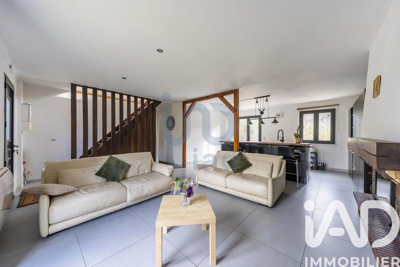 Maison - 102 m² - 4 pièces