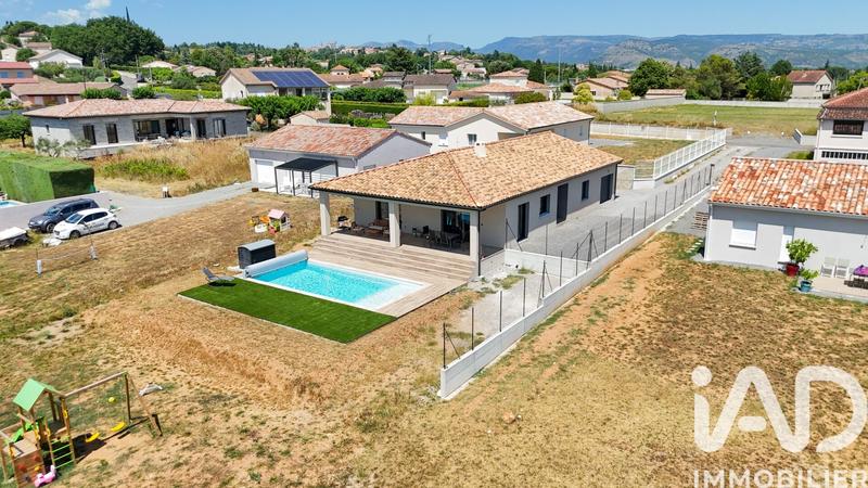 Maison - 133 m² - 4 pièces