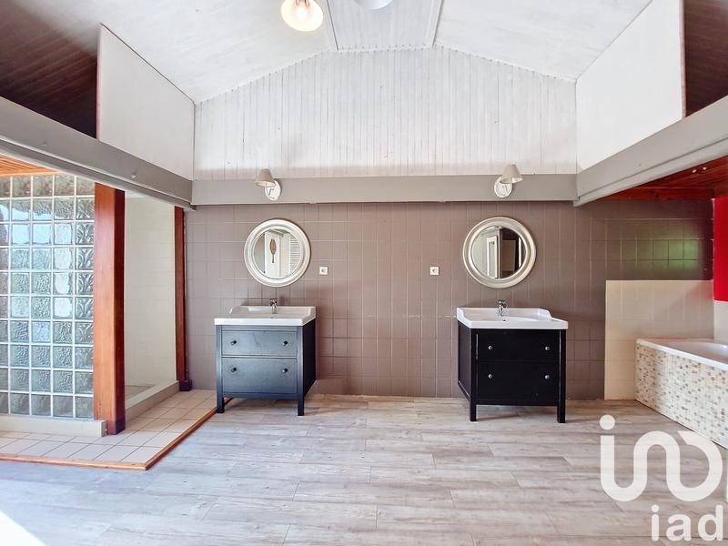 Maison - 191 m² - 6 pièces