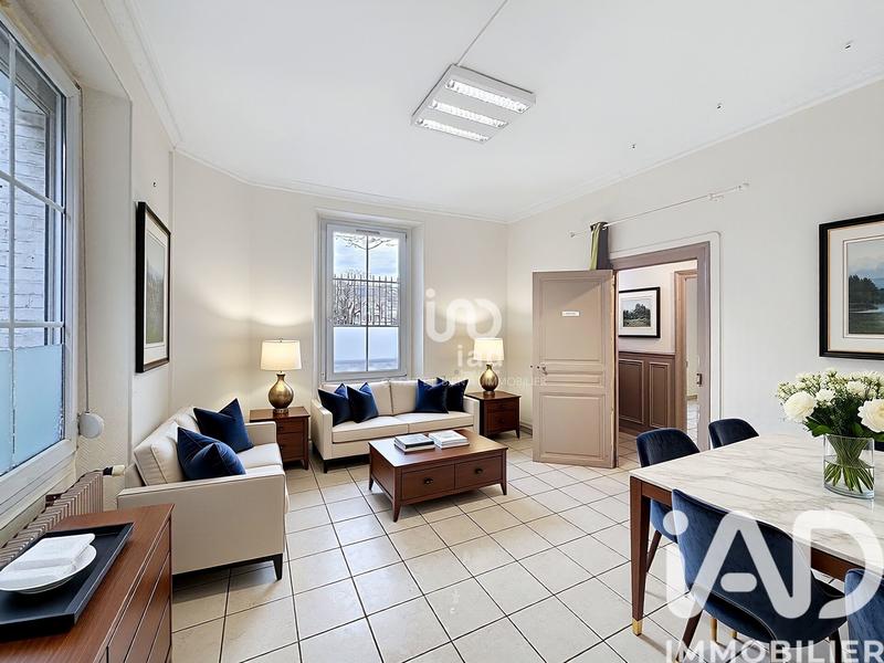 Maison - 195 m² - 8 pièces