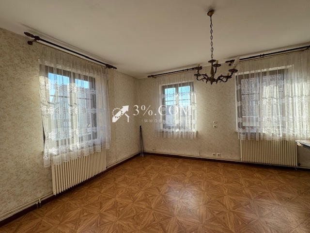 Maison - 179 m² - 8 pièces