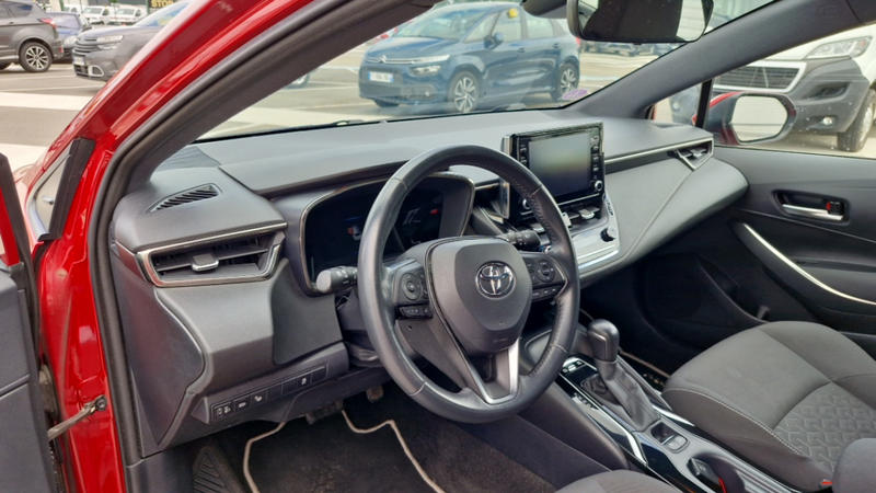 Toyota Corolla Sport Touring 122h Dynamic Business +