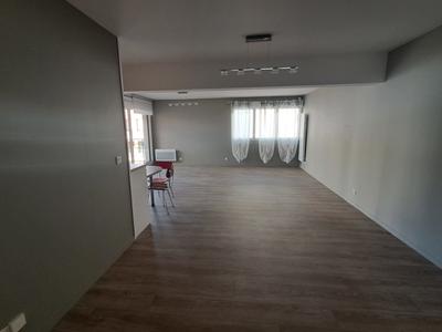 Appartement - 80 m² - 3 pièces