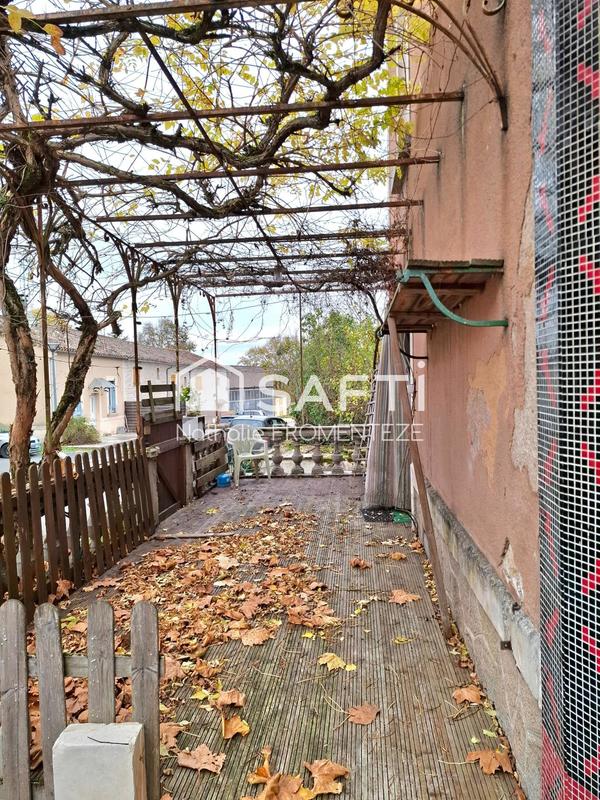 Maison - 235 m² - 8 pièces