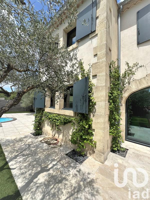 Maison - 280 m² - 8 pièces