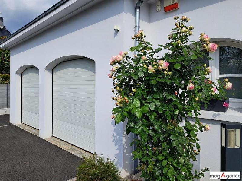 Maison - 181 m² - 10 pièces