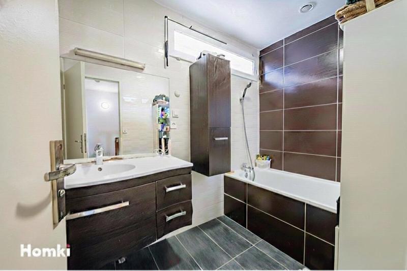 Villa - 105 m² - 6 pièces