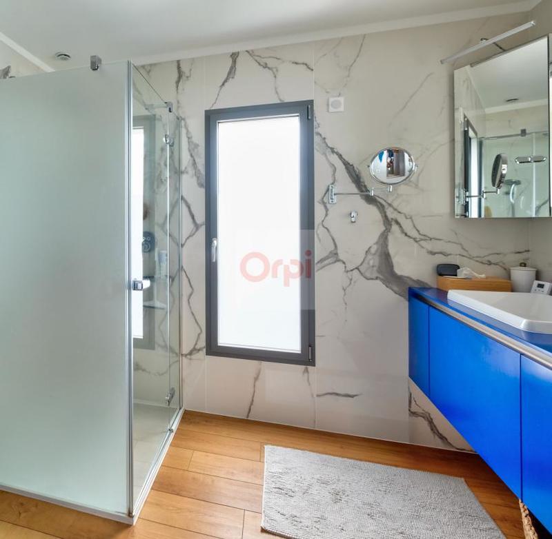 Maison d'architecte - 281 m² - 9 pièces