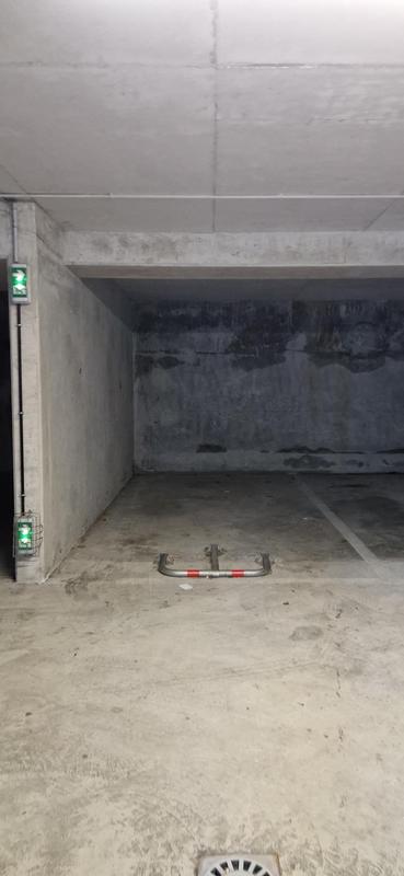 Parking / Garage - 12 m²